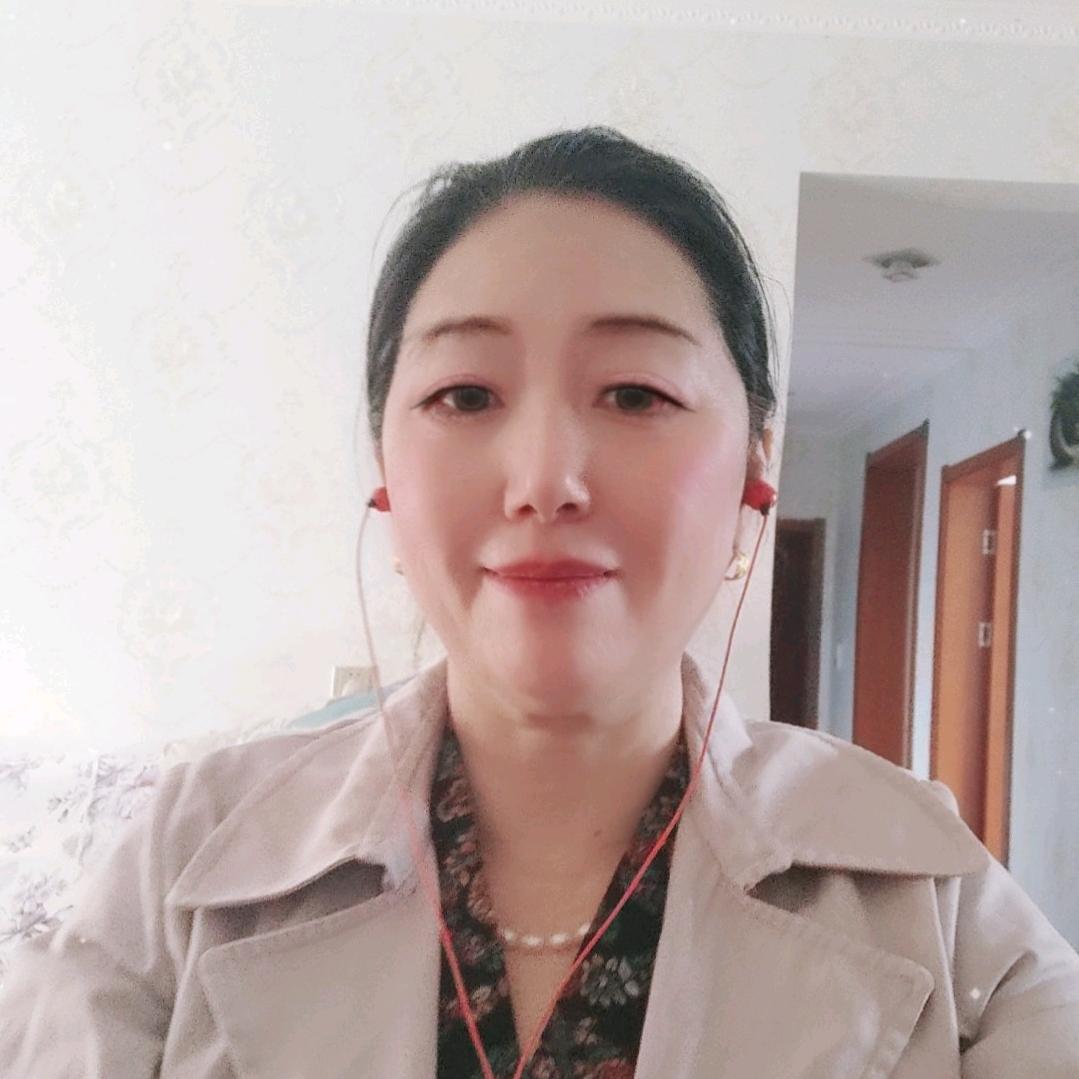 绿叶飘飘。
