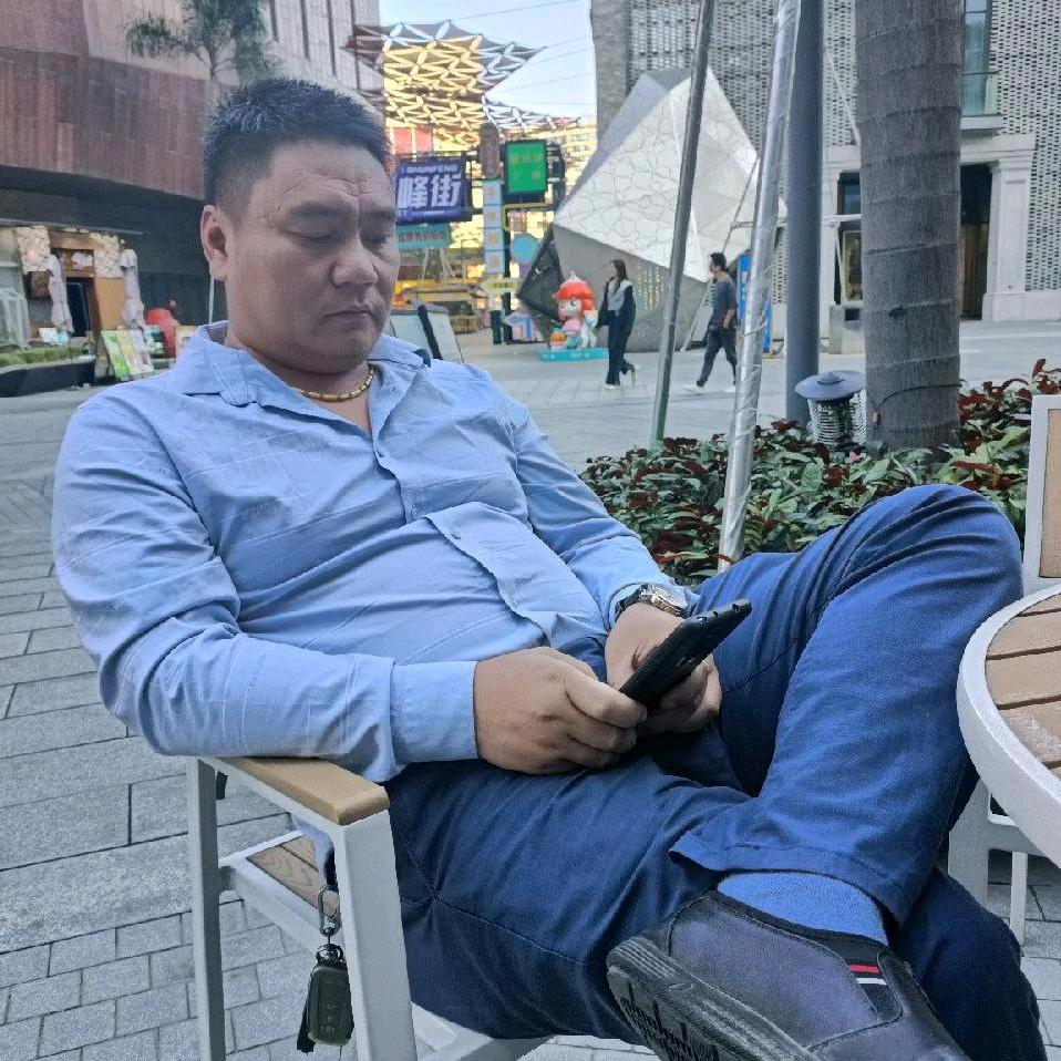 梁四爷