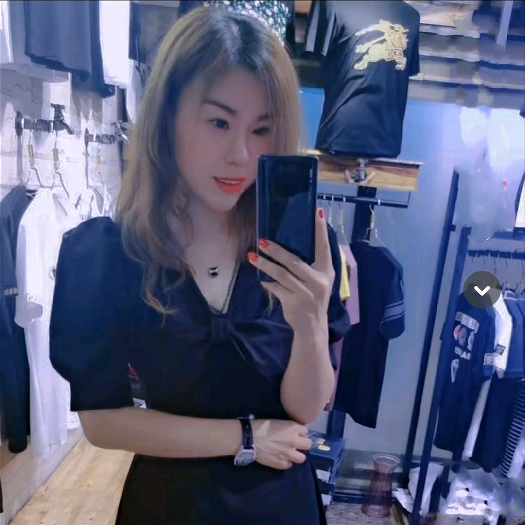 佐•佑男装实体店