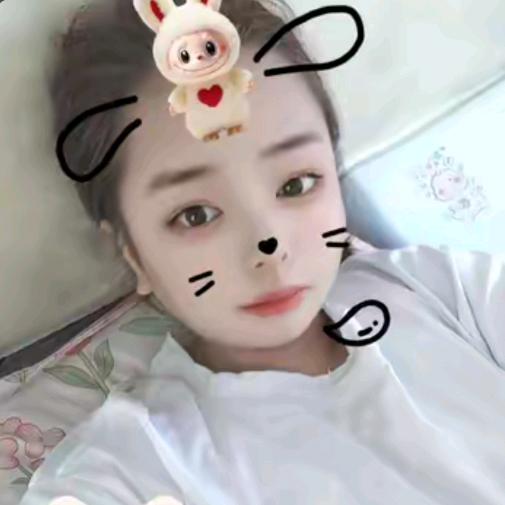 默然不语