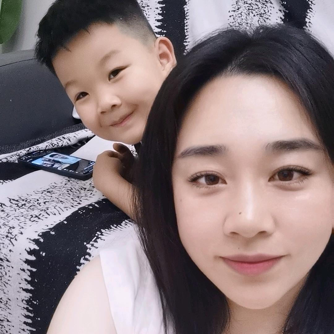 佳儿.