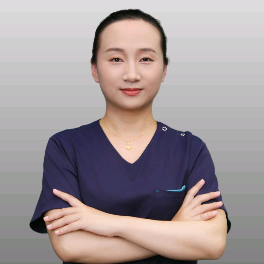颜彤彤主任