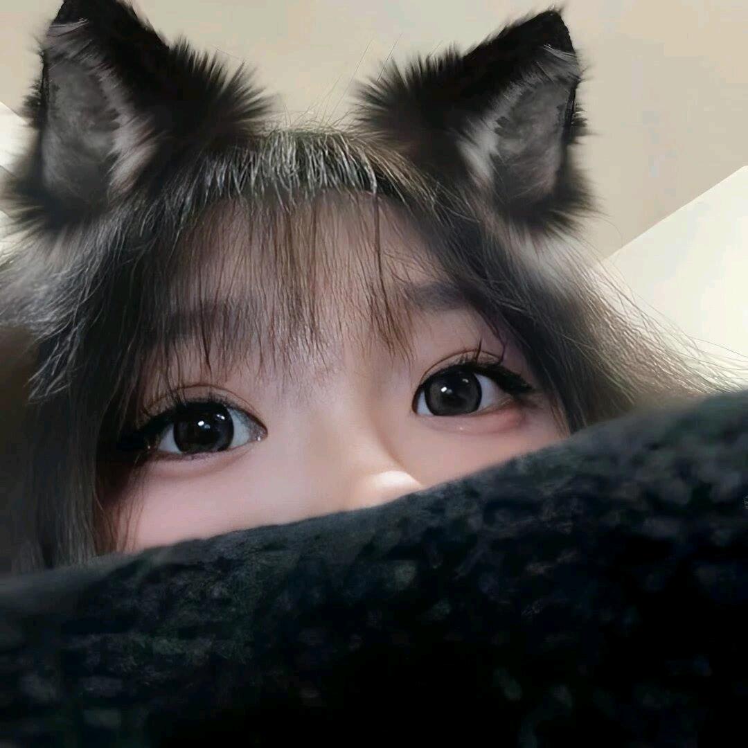 /•᷅•᷄\୭