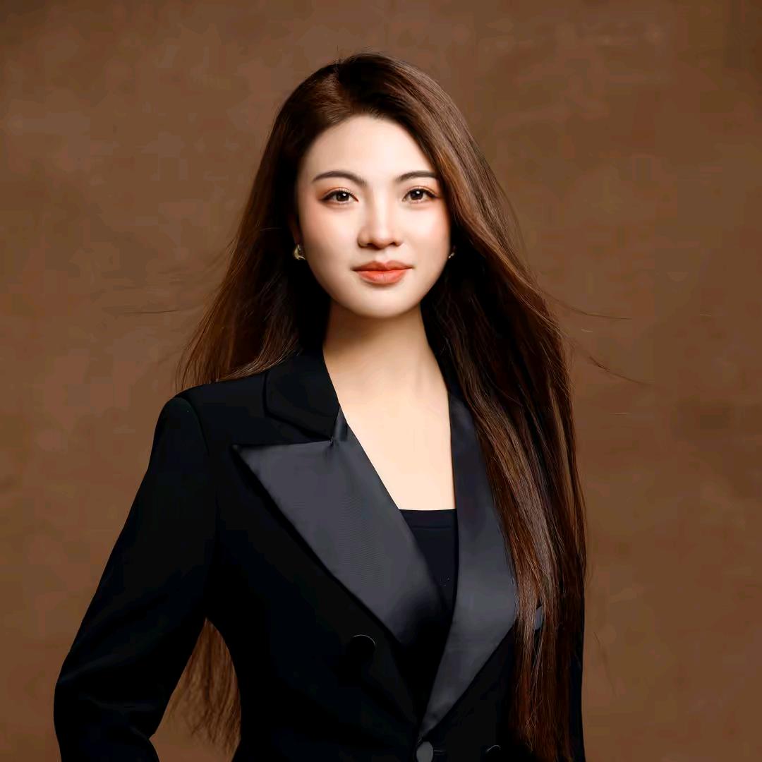 卡妈混血王子卢卡斯优选（小芳）