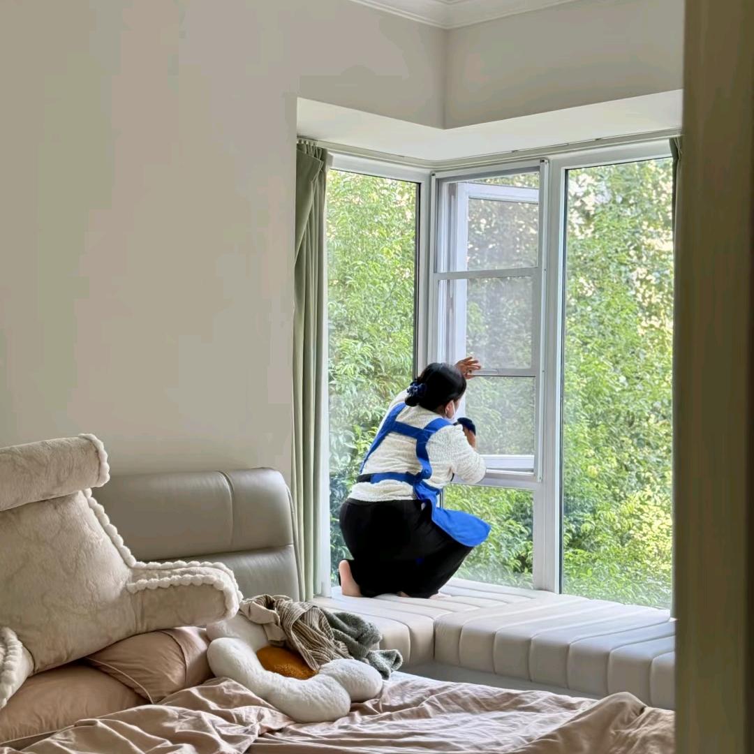 宝鸡专业打扫卫生檫玻璃