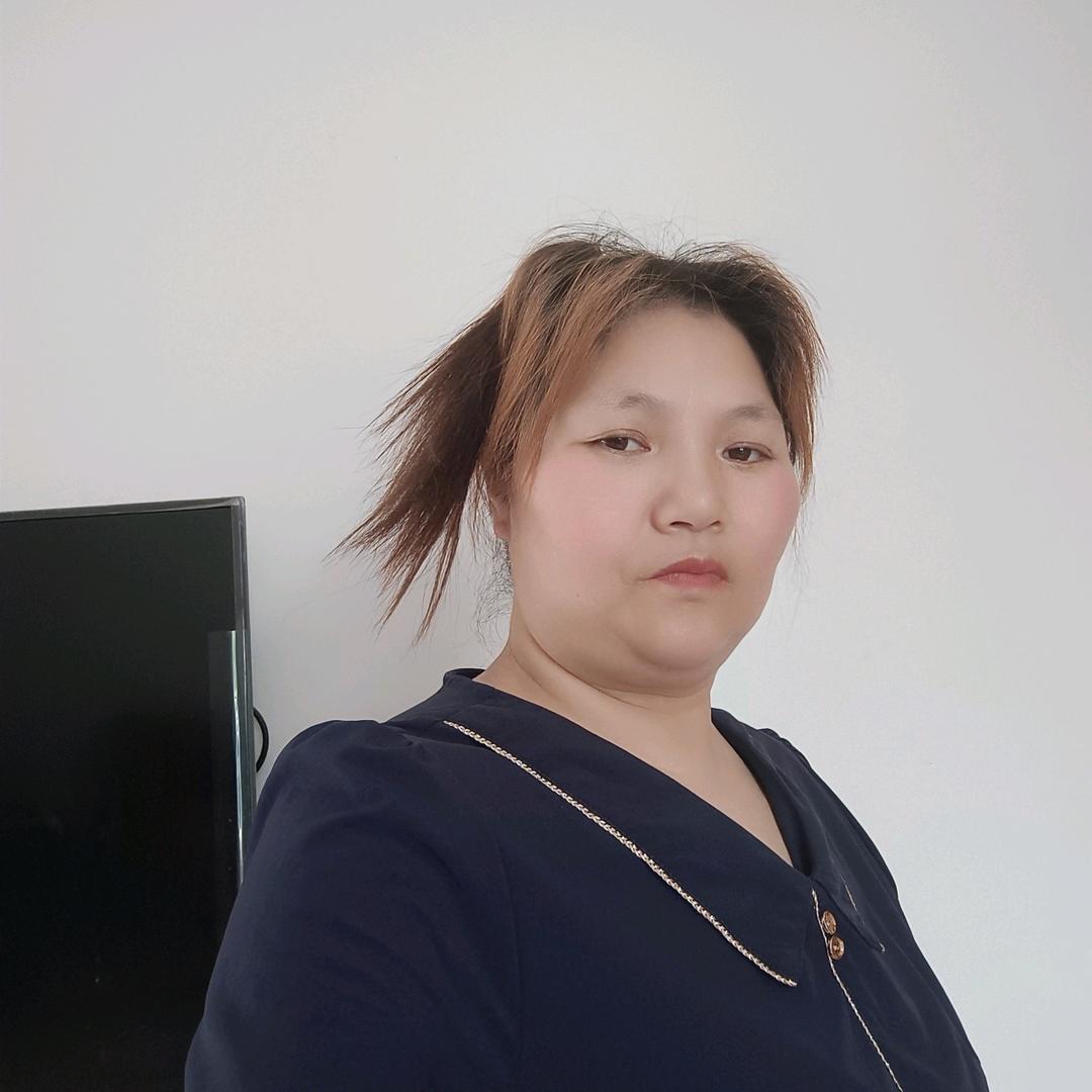 上班带孩子。