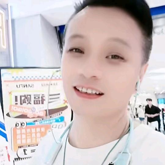 阿彬丶`