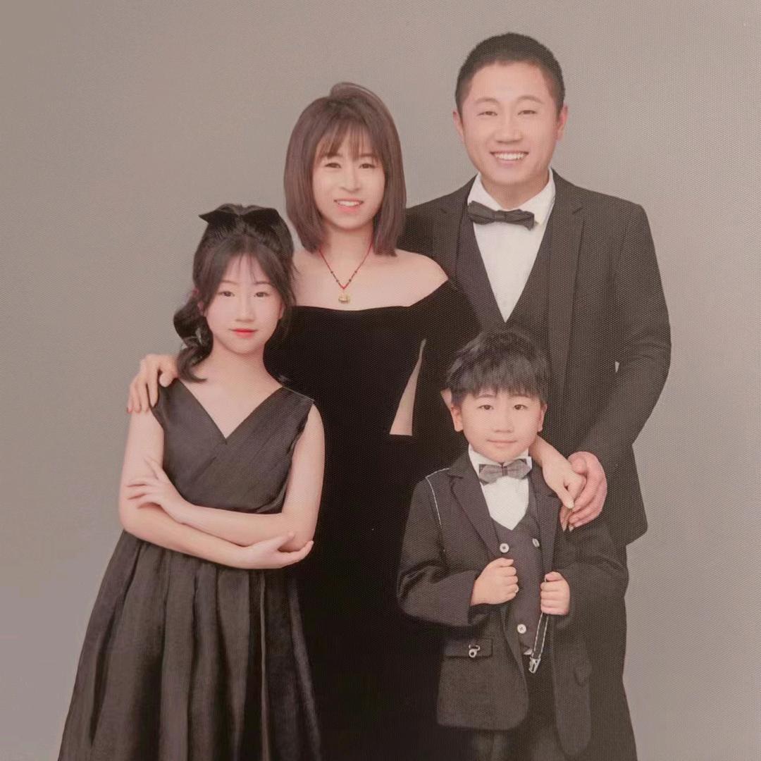 忙碌的小厨师    章