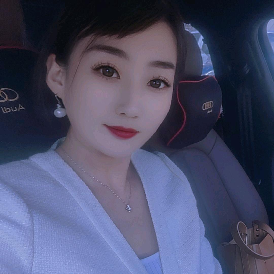 ☕☾⋆᭄ོ💃Miss . 刘👠