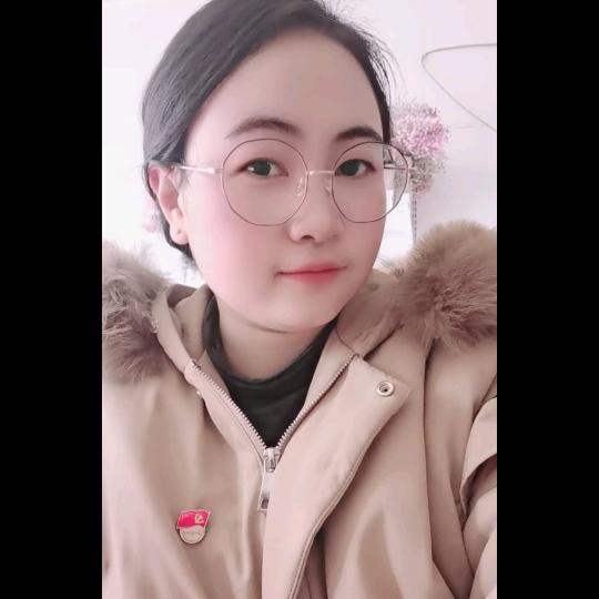 彝家女（90后村支书）