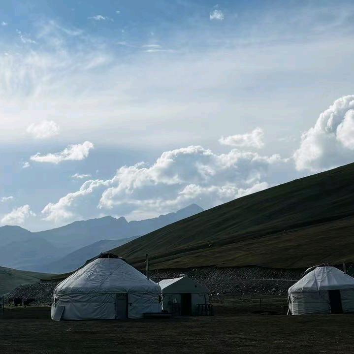 又听见你们在背后说我帅