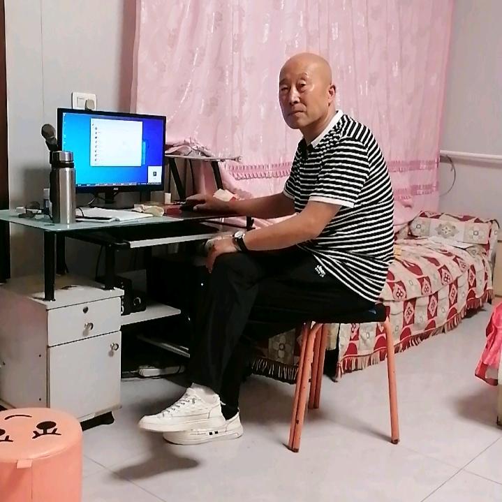 侯三54758124077