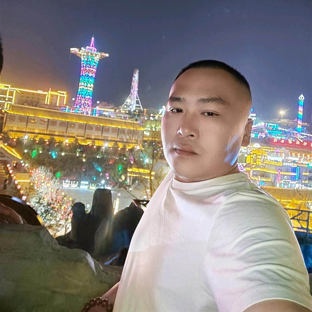 中立钢结构琉璃瓦