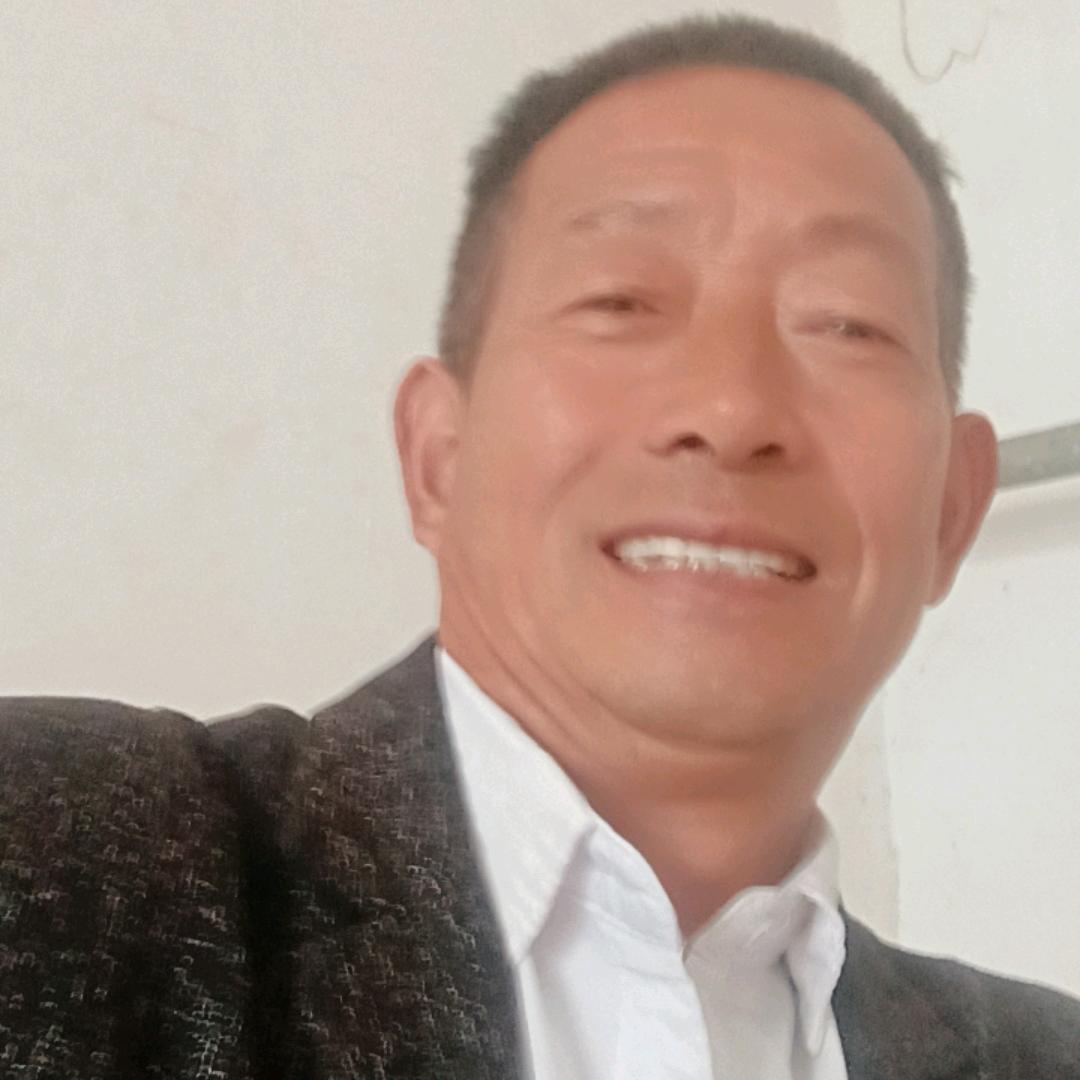 刘万春，财商传播 智慧。