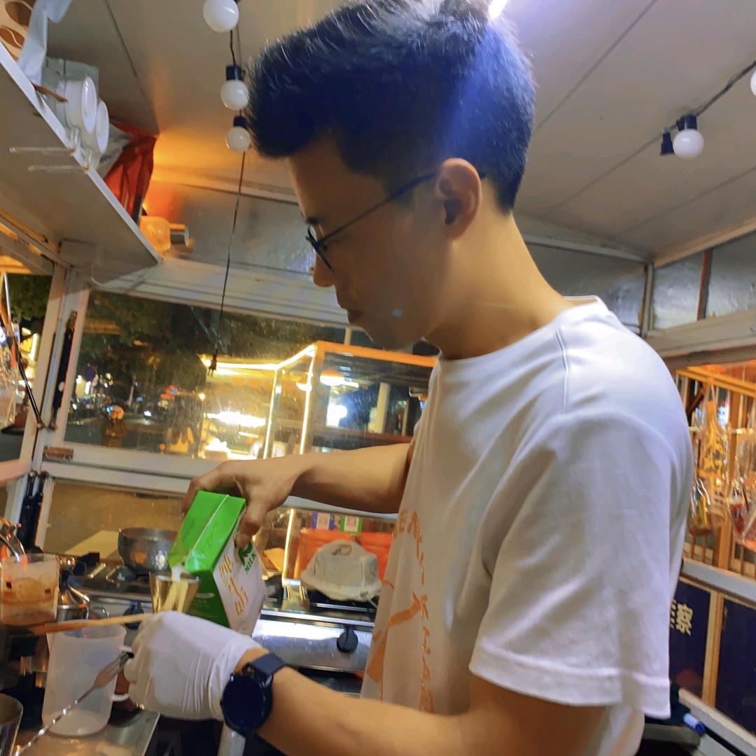 阿敏闯世界