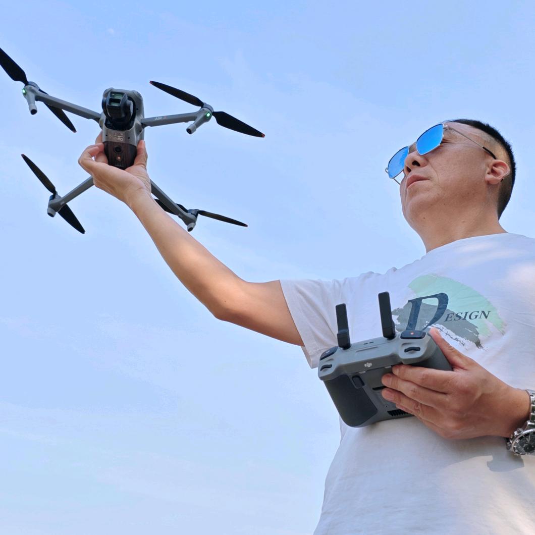 指尖徘徊的烟草味🚬