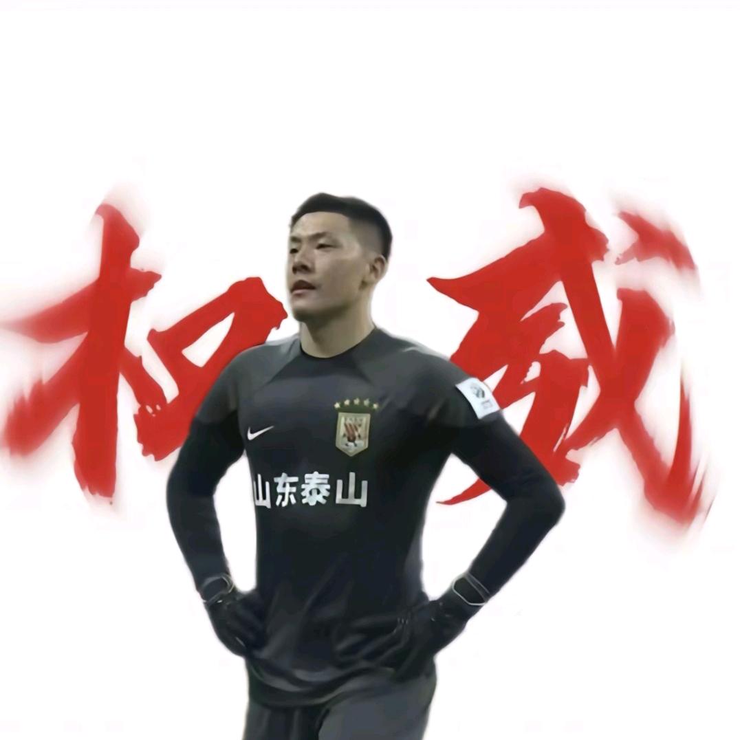 爱踢球的小六