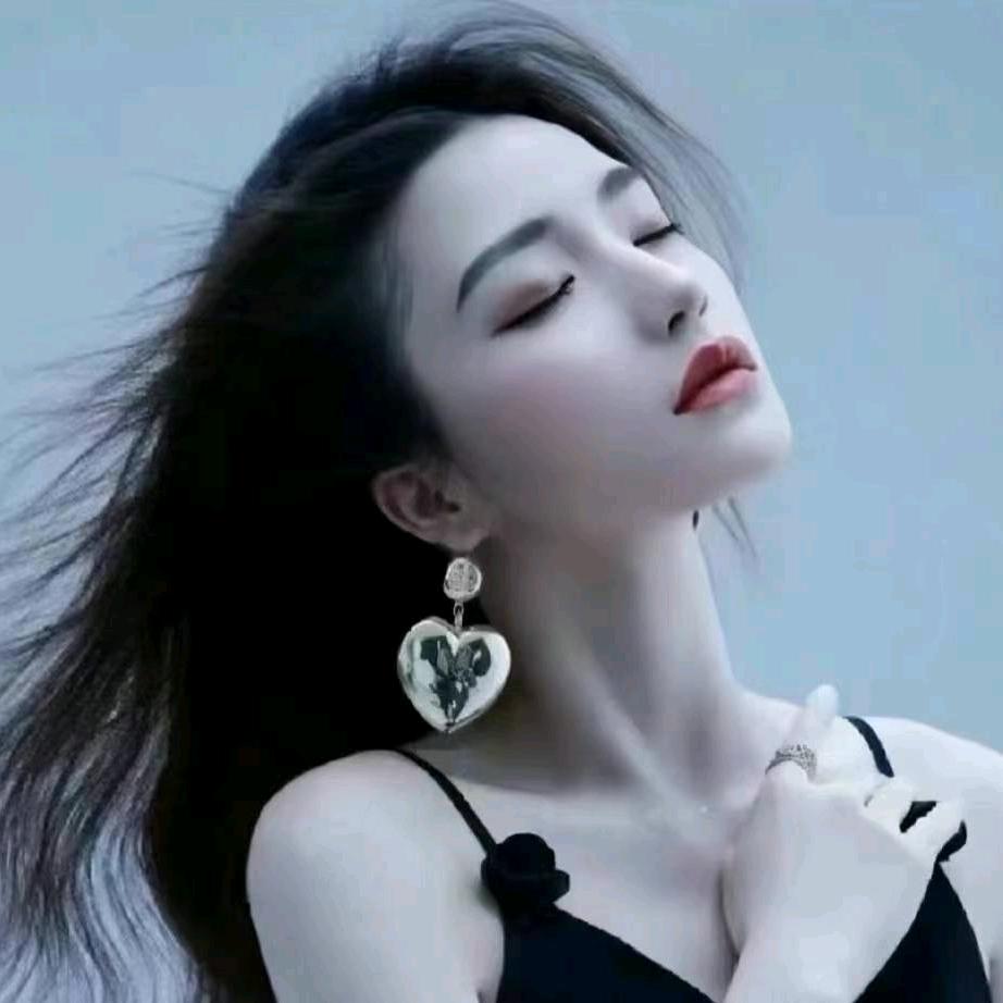 😘傻丫头😘