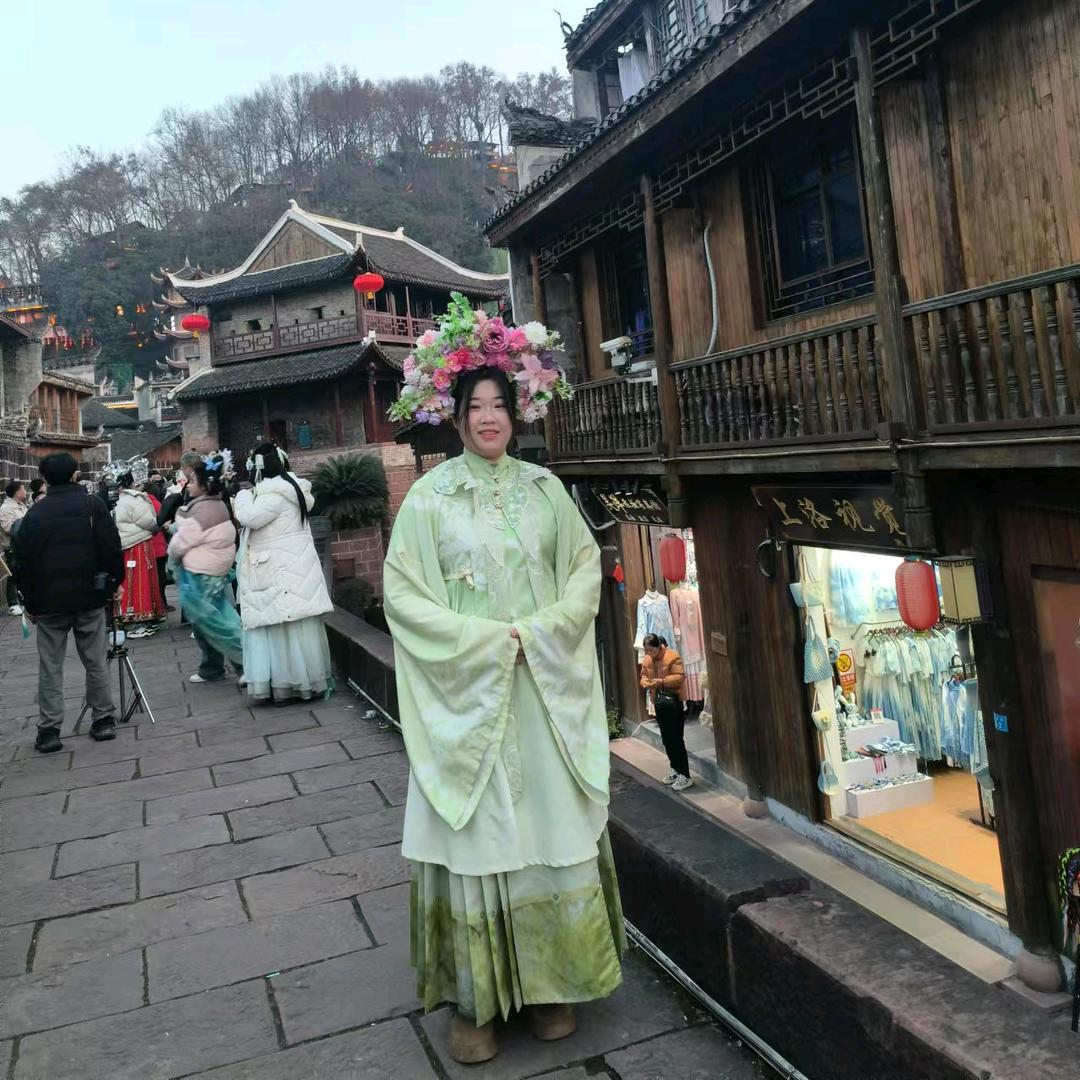 唯一(˵¯͒〰¯͒˵)
