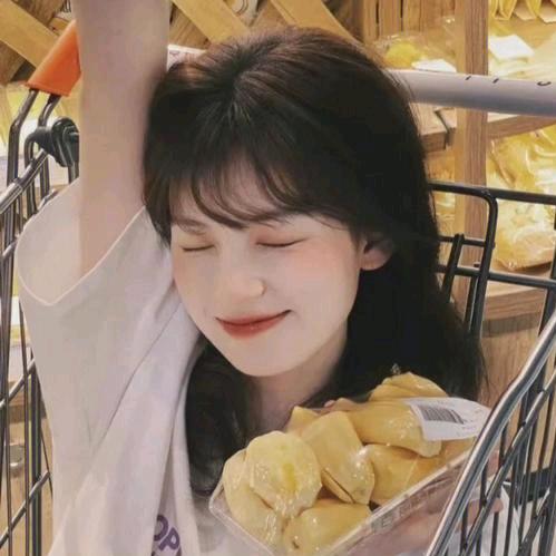 a兔桃赞kira.･ﾟ