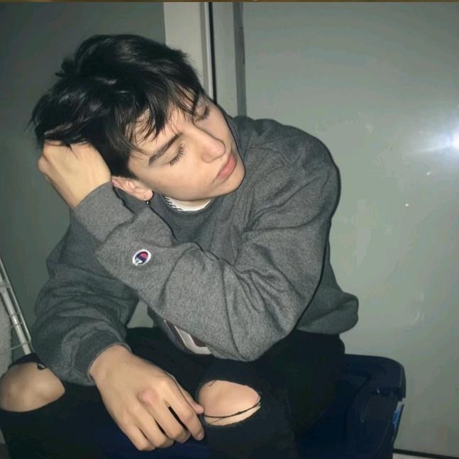 爱拍摄的小塔📸