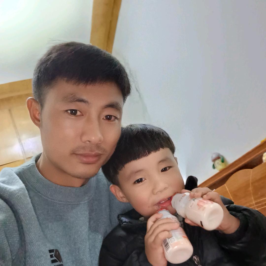 卖粑粑的老男人