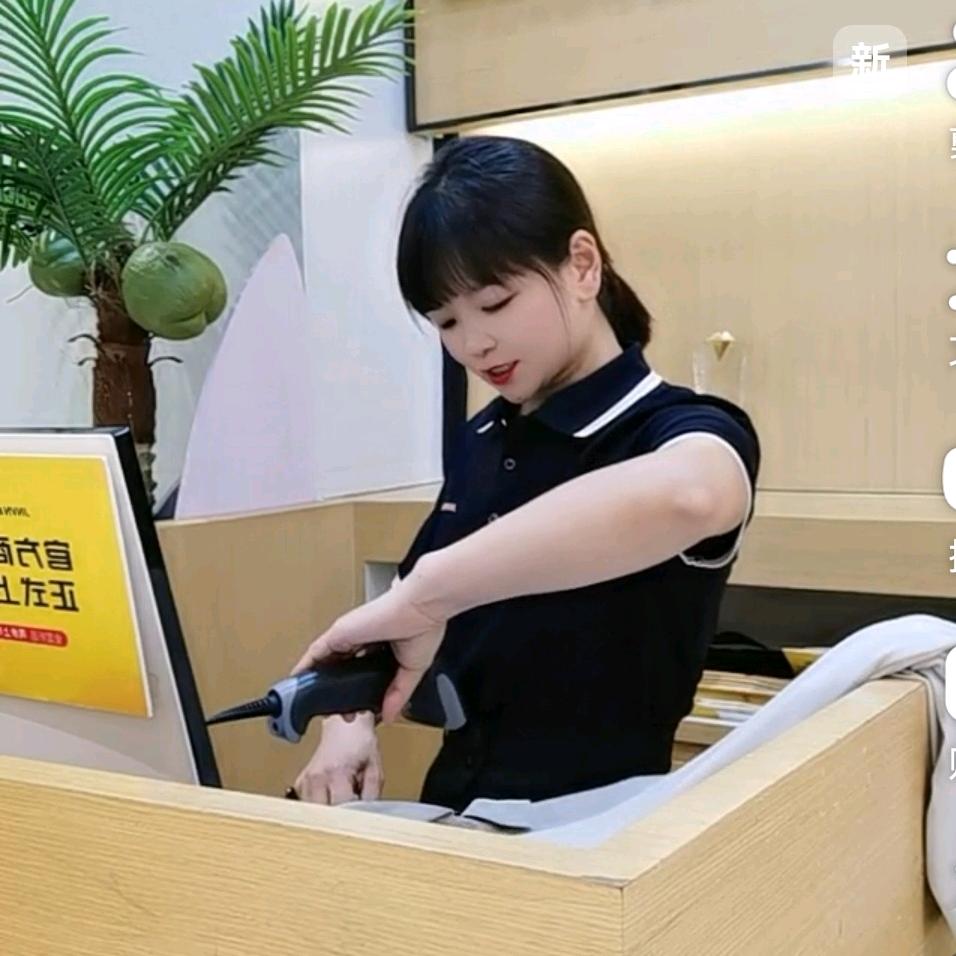 祁东3店杰尼威尼男装-李向