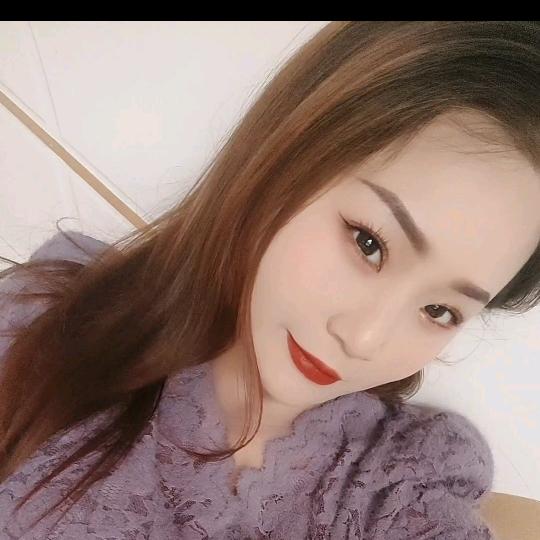大脸黑妹儿