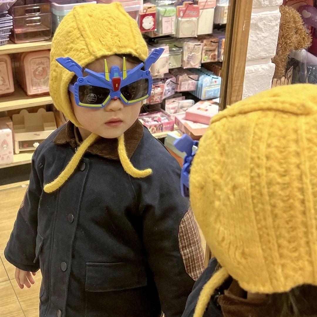 二十几岁的钟工不会拍照