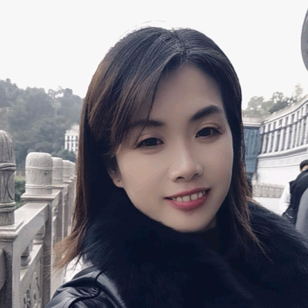 鲜肉现场加工香肠