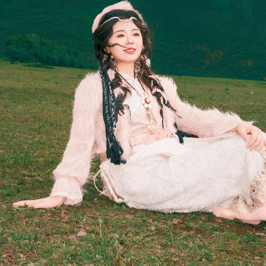 🥀ღ᭄ꦿ꯭一颗应糖🥀ღ
