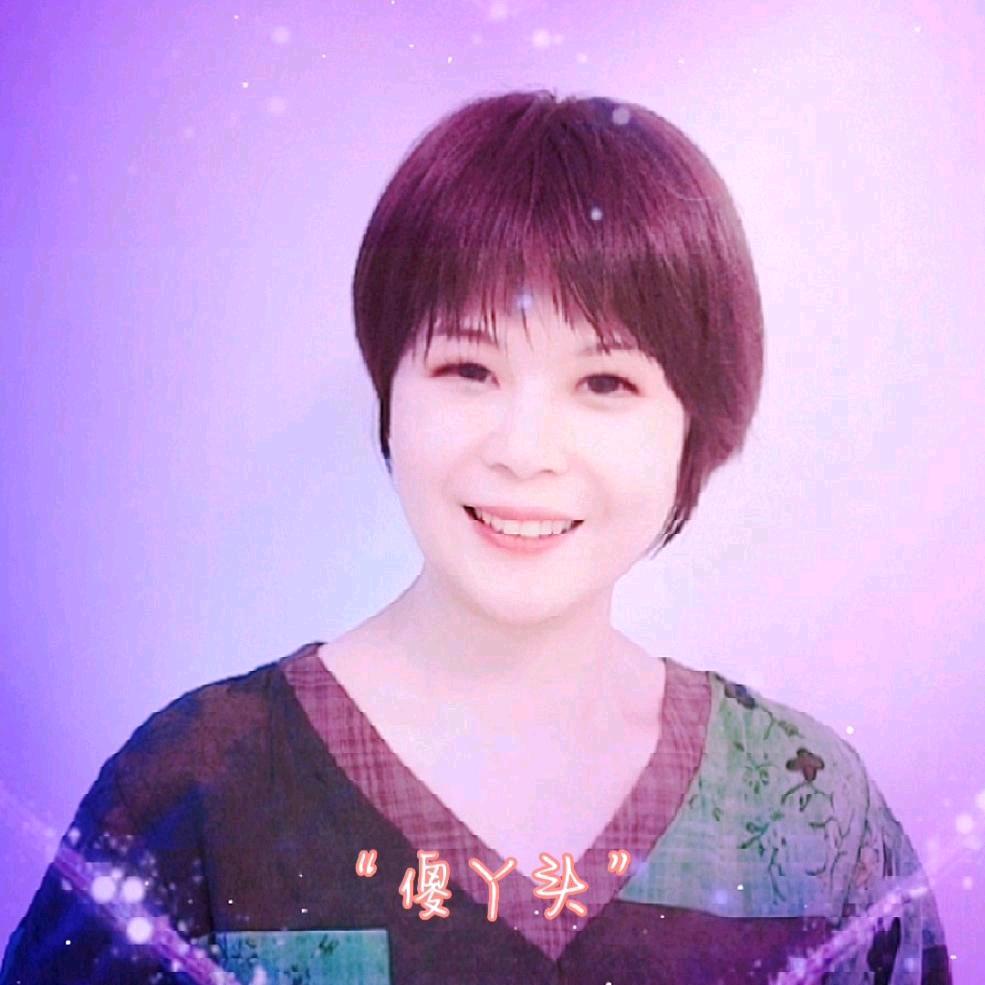 卢美(教唱歌龙老师学员）