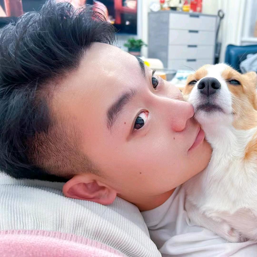 小杨。