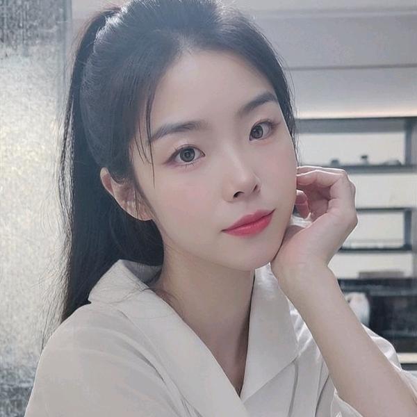 @90后摆摊小财迷(手抓饼~烤冷面)