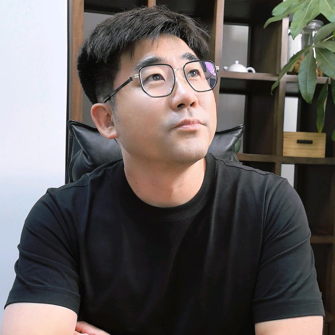 鼎康 AI 教育