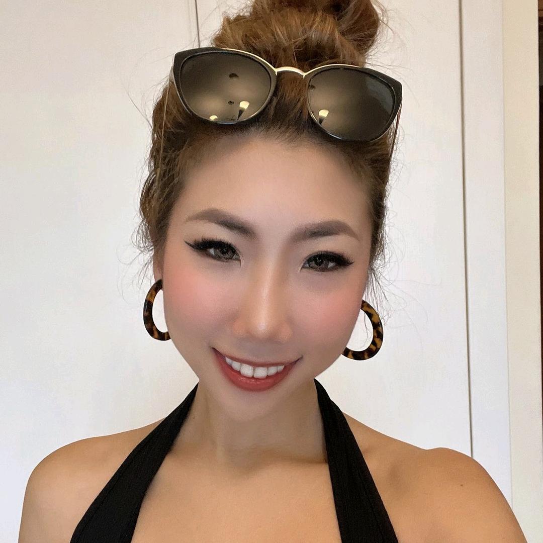 迪拜玩乐家Alisa