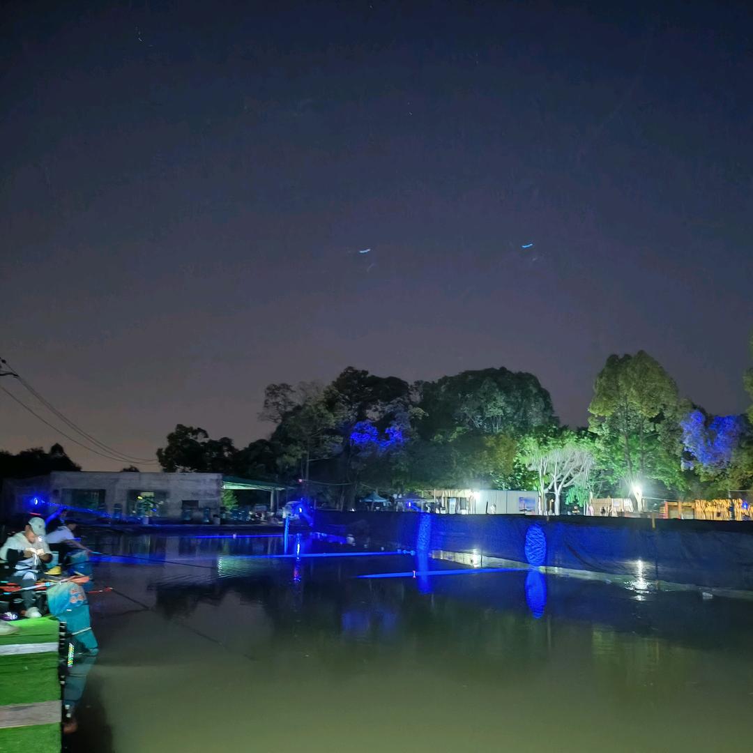 双流居源休闲钓场