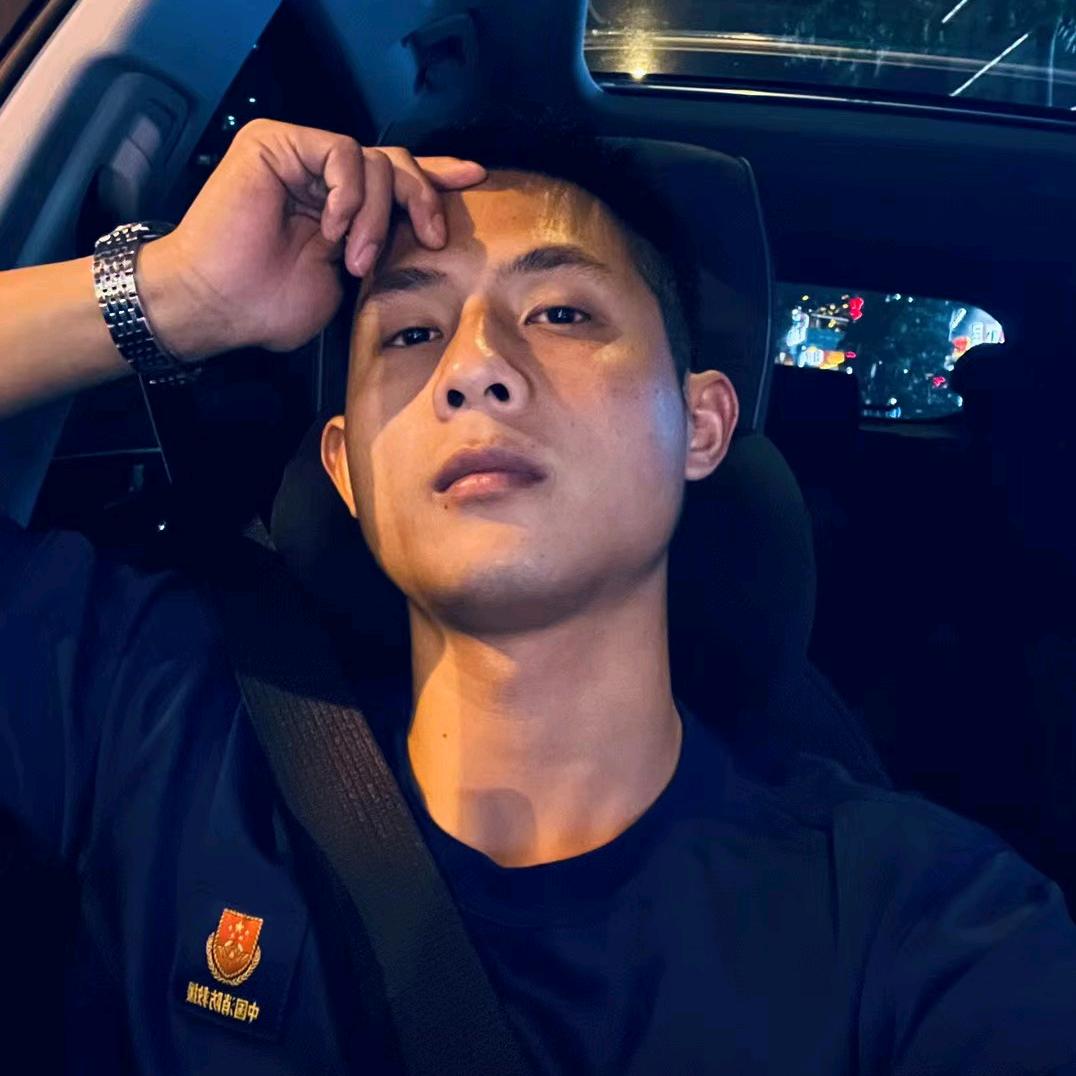 爱唱歌的小周教练