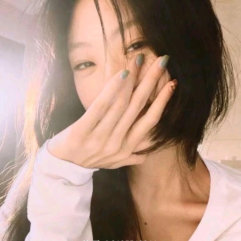 strawberry不吃草莓.🍓