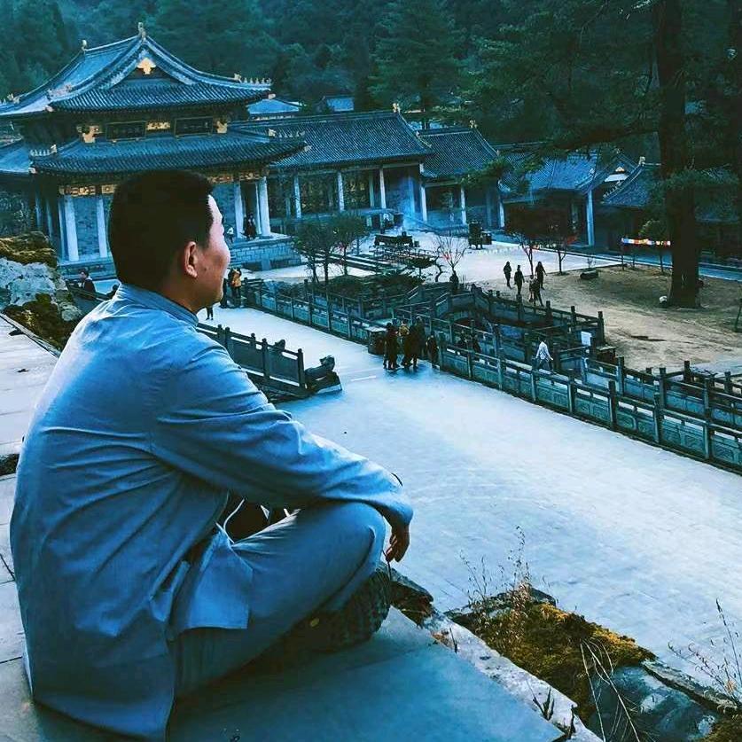 山海先生
