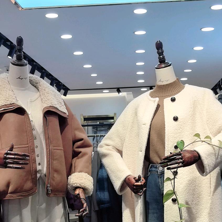 阎良文化东路慕恩服饰