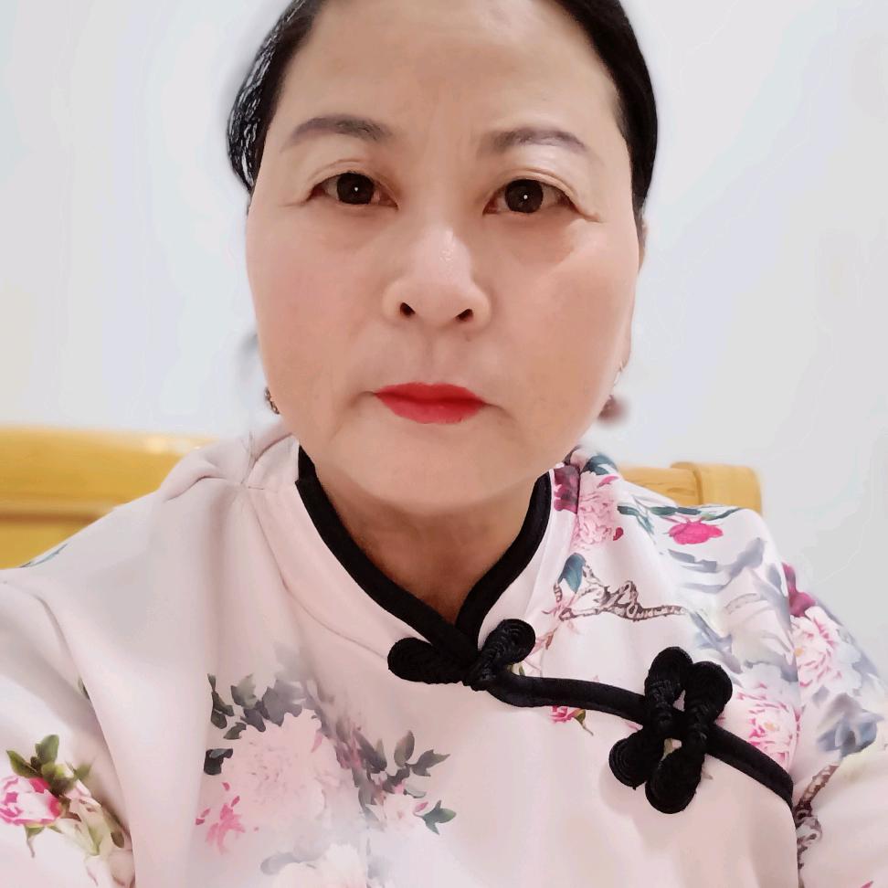 冯玲