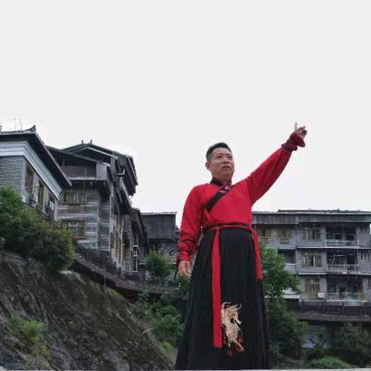 简二哥〈简佳酱〉