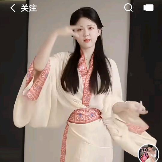 路边等待