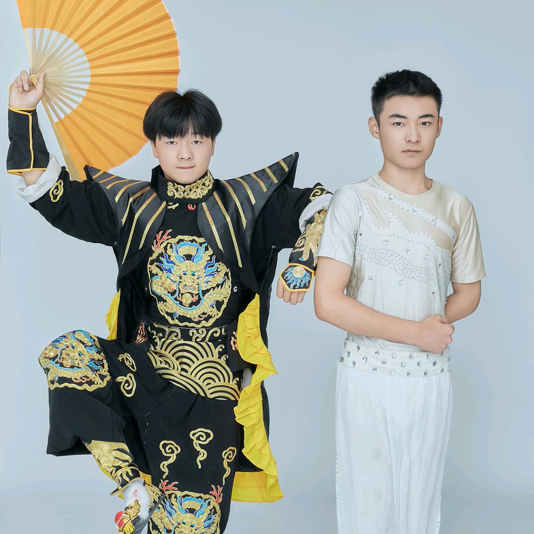 杂技兄弟浪迹天涯四海为家