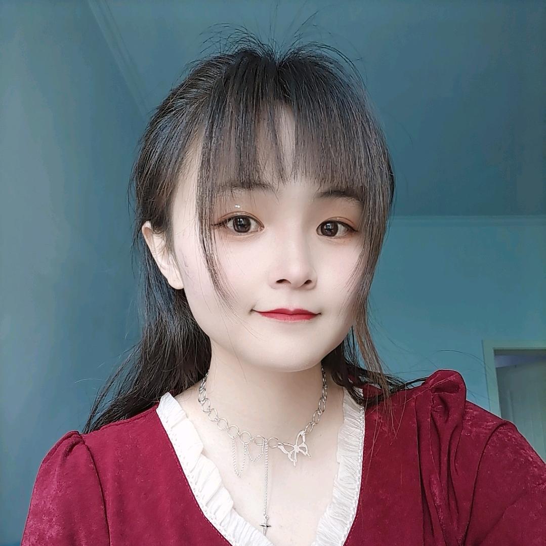 爱笑的小英