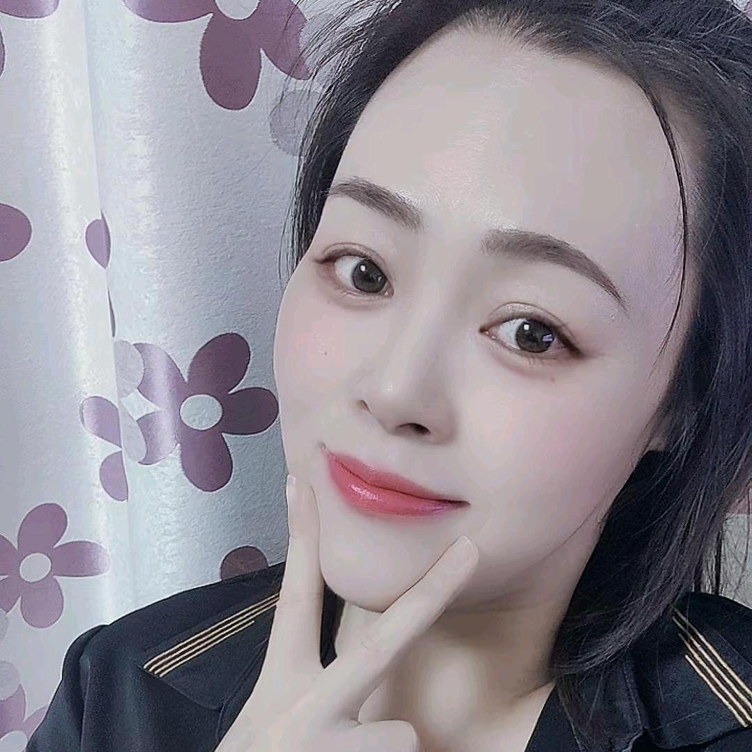 张女士。