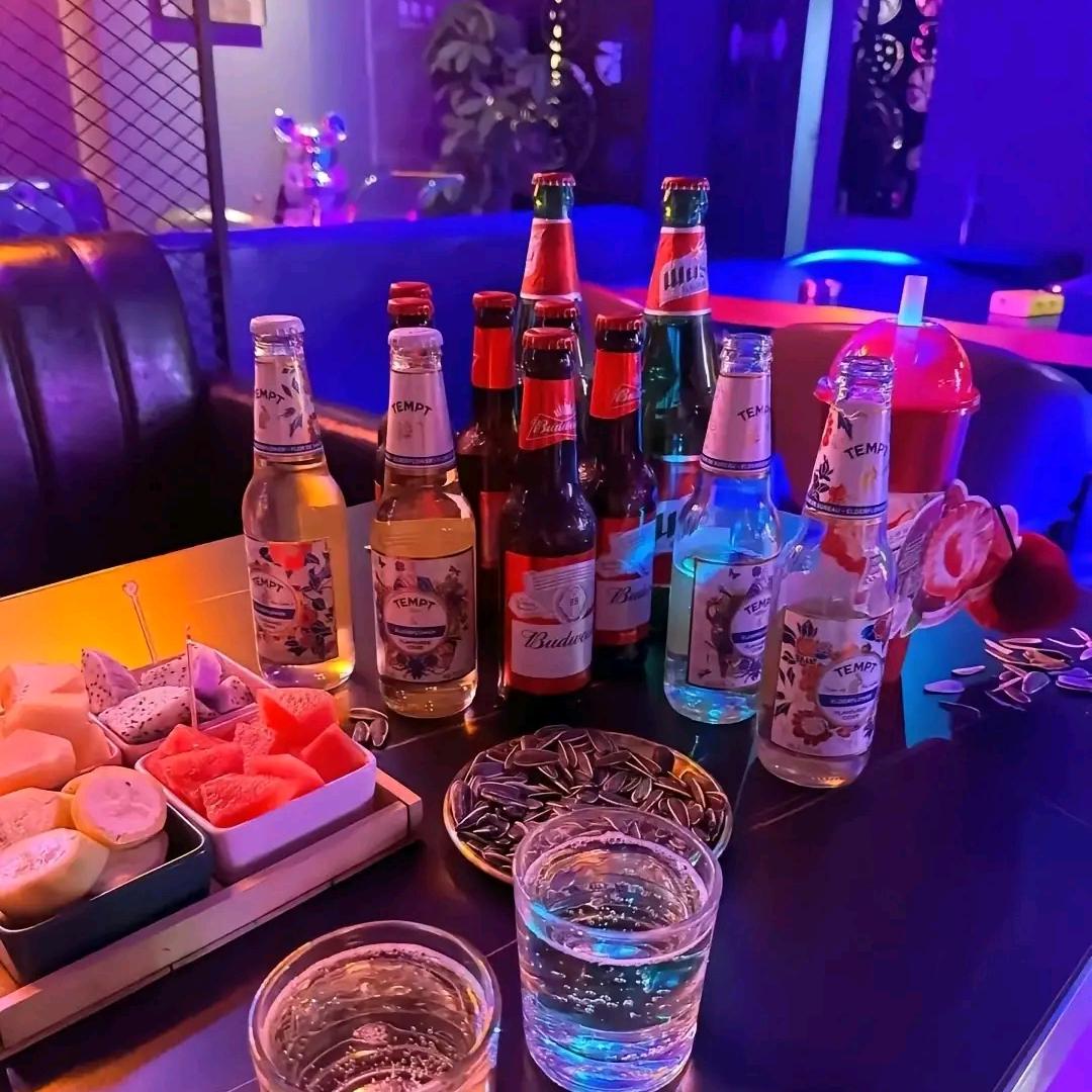 恨透入骨。