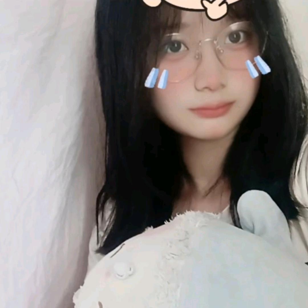 小王同学(๑乛◡乛๑）