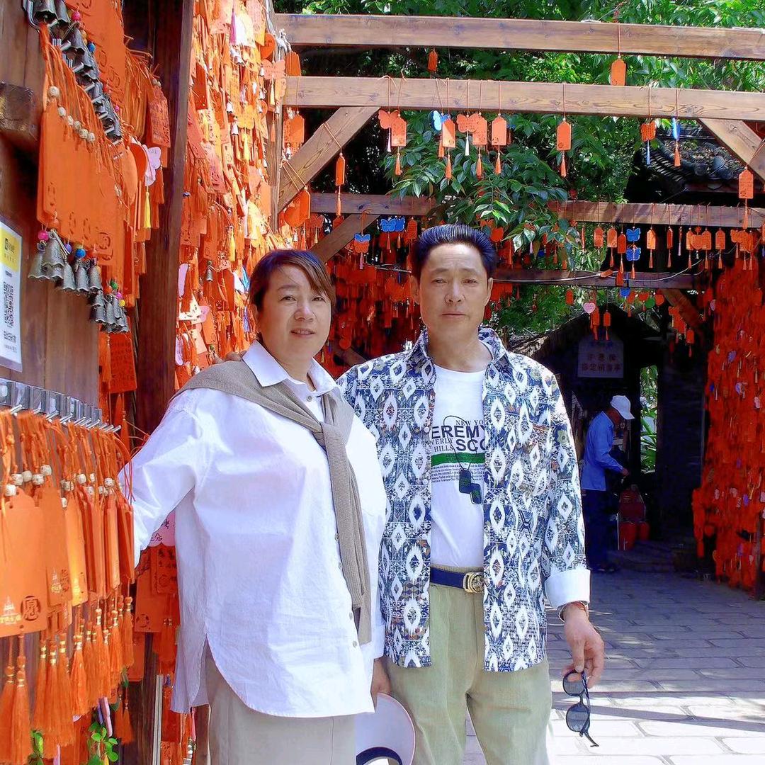 专业打地坪砌砖粉墙姓崔